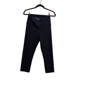 Women’s North Face pull on Capri pants size Medium